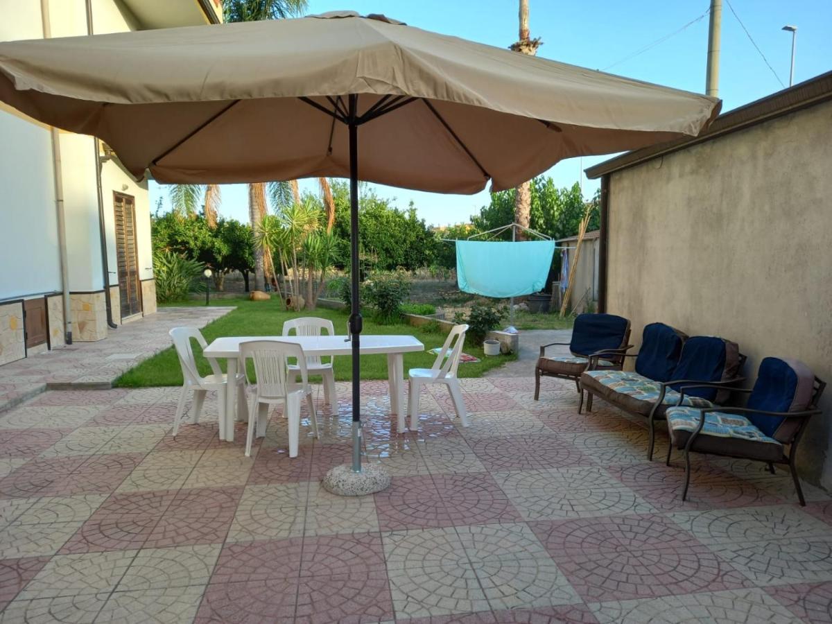 Appartamenti Giusi Con Giardino O Veranda Madonna della Catena المظهر الخارجي الصورة